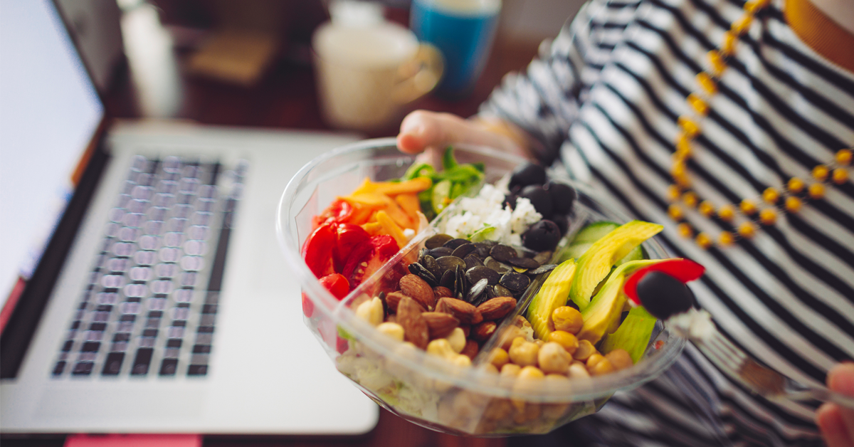 an employee tries a new healthy lunch for work